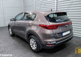 Киа Sportage, объемом двигателя 1.59 л и пробегом 76 тыс. км за 16798 $, фото 2 на Automoto.ua