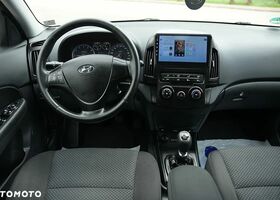 Хендай i30, об'ємом двигуна 1.4 л та пробігом 176 тис. км за 4309 $, фото 23 на Automoto.ua