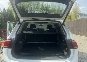 Фольксваген Tiguan Allspace, объемом двигателя 1.5 л и пробегом 95 тыс. км за 20950 $, фото 23 на Automoto.ua