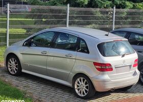 Мерседес Б-класс 2007 в Европе на Automoto.ua Серый Мерседес Б-класс, объемом двигателя 1 л и пробегом 131 тыс. км за 3632 $, фото 2 на Automoto.ua