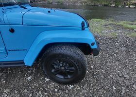 Джип Wrangler, об'ємом двигуна 3.61 л та пробігом 75 тис. км за 31197 $, фото 14 на Automoto.ua