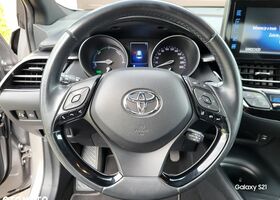 Тойота C-HR, об'ємом двигуна 1.8 л та пробігом 86 тис. км за 17451 $, фото 14 на Automoto.ua