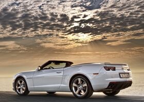 Шевроле Камаро, Кабриолет 2012 - н.в. V Convertible 6,2i V8 MT (432 Hp)