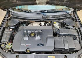 Черный Форд Мондео, объемом двигателя 2.2 л и пробегом 150 тыс. км за 5328 $, фото 13 на Automoto.ua