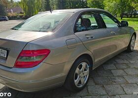 Мерседес Ц-Клас 2007 у Європі на Automoto.ua Сірий Мерседес Ц-Клас, об'ємом двигуна 1 л та пробігом 110 тис. км за 8451 $, фото 7 на Automoto.ua