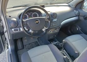 Шевроле Авео 2010 у Європі на Automoto.ua Срібний Шевроле Авео, об'ємом двигуна 1.4 л та пробігом 122 тис. км за 5261 $, фото 8 на Automoto.ua