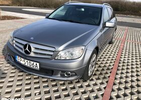 Мерседес Ц-Класс 2009 в Европе на Automoto.ua Серый Мерседес Ц-Класс, объемом двигателя 2.14 л и пробегом 280 тыс. км за 6901 $, фото 2 на Automoto.ua