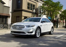 Ford Taurus 2017 на тест-драйве, фото 3