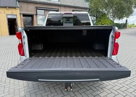 Шевроле Сильверадо 2021 в Европе на Automoto.ua Серый Шевроле Сильверадо, объемом двигателя 3 л и пробегом 148 тыс. км за 48792 $, фото 4 на Automoto.ua