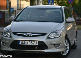 Хендай i30, объемом двигателя 1.58 л и пробегом 177 тыс. км за 4730 $, фото 13 на Automoto.ua