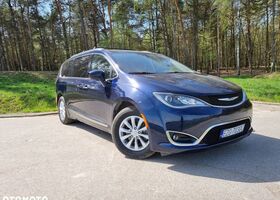 Крайслер Pacifica, об'ємом двигуна 3.61 л та пробігом 90 тис. км за 23758 $, фото 1 на Automoto.ua