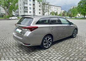 Тойота Аурис, объемом двигателя 1.6 л и пробегом 143 тыс. км за 10778 $, фото 33 на Automoto.ua