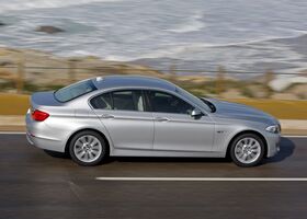 БМВ 5 Серія, Седан 2010 - н.в. 525d xDrive (F10)