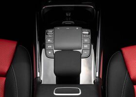 Коробка передач внедорожника Mercedes-Benz GLA 2021