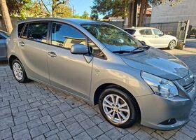 Тойота Версо 2012 у Європі на Automoto.ua Сірий Тойота Версо, об'ємом двигуна 2 л та пробігом 178 тис. км за 7223 $, фото 1 на Automoto.ua