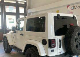 Джип Вранглер 2012 в Европе на Automoto.ua Белый Джип Вранглер, объемом двигателя 2.78 л и пробегом 172 тыс. км за 27290 $, фото 3 на Automoto.ua