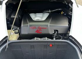 Альфа Ромео 4Ц, об'ємом двигуна 1.74 л та пробігом 25 тис. км за 71178 $, фото 31 на Automoto.ua