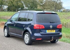 Фольксваген Туран 2014 у Європі на Automoto.ua Синій Фольксваген Туран, об'ємом двигуна 1.39 л та пробігом 241 тис. км за 10422 $, фото 8 на Automoto.ua