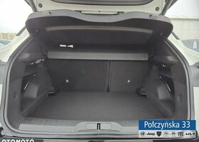 Альфа Ромео Джуниор 2024 в Европе на Automoto.ua Белый Альфа Ромео Джуниор, объемом двигателя 1 л и пробегом 7 тыс. км за 32177 $, фото 7 на Automoto.ua