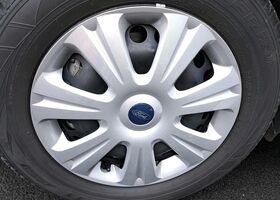 Форд Си-Макс 2010 в Европе на Automoto.ua Форд Си-Макс, объемом двигателя 0 л и пробегом 230 тыс. км за 5000 $, фото 6 на Automoto.ua