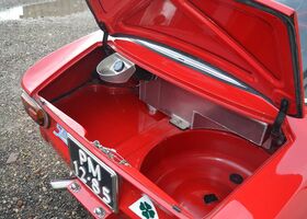 Червоний Альфа Ромео GT, об'ємом двигуна 2 л та пробігом 5 тис. км за 81699 $, фото 14 на Automoto.ua