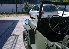 Джип Вілліс 1968 у Європі на Automoto.ua Зелений Джип Вілліс, об'ємом двигуна 2.2 л та пробігом 20 тис. км за 26289 $, фото 10 на Automoto.ua