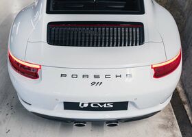 Белый Порше 911, объемом двигателя 2.98 л и пробегом 36 тыс. км за 122473 $, фото 7 на Automoto.ua