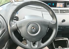 Рено Гранд Эспейс 2012 в Европе на Automoto.ua Серебряный Рено Гранд Эспейс, объемом двигателя 2 л и пробегом 257 тыс. км за 4590 $, фото 15 на Automoto.ua