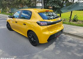 Пежо 208, объемом двигателя 1.2 л и пробегом 25 тыс. км за 10799 $, фото 5 на Automoto.ua