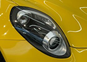 Жовтий Альфа Ромео 4Ц, об'ємом двигуна 1.74 л та пробігом 20 тис. км за 89617 $, фото 5 на Automoto.ua