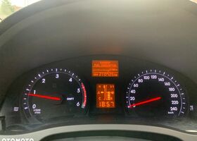 Тойота Авенсіс, об'ємом двигуна 2 л та пробігом 211 тис. км за 8942 $, фото 11 на Automoto.ua