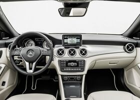 Mercedes-Benz CLA-Class 2016 на тест-драйве, фото 13