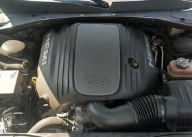 Крайслер 300C, об'ємом двигуна 5.65 л та пробігом 112 тис. км за 13715 $, фото 8 на Automoto.ua