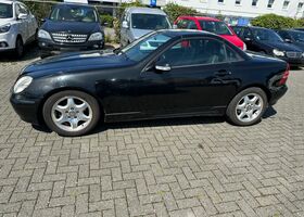 Мерседес 200 2001 в Европе на Automoto.ua Черный Мерседес 200, объемом двигателя 2 л и пробегом 171 тыс. км за 2699 $, фото 2 на Automoto.ua