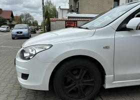 Хендай i30, объемом двигателя 1.4 л и пробегом 100 тыс. км за 4276 $, фото 10 на Automoto.ua