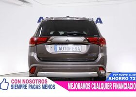Мицубиси Аутлендер 2020 в Европе на Automoto.ua Коричневый Мицубиси Аутлендер, объемом двигателя 2 л и пробегом 285 тыс. км за 13685 $, фото 2 на Automoto.ua