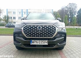 Cанг Йонг Rexton, об'ємом двигуна 2.16 л та пробігом 9300 тис. км за 49028 $, фото 2 на Automoto.ua