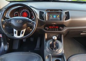 Кіа Sportage, об'ємом двигуна 2 л та пробігом 189 тис. км за 9698 $, фото 24 на Automoto.ua