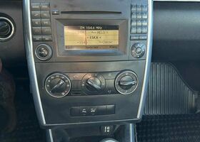 Мерседес Б-клас 2011 у Європі на Automoto.ua Сірий Мерседес Б-клас, об'ємом двигуна 1 л та пробігом 367 тис. км за 4819 $, фото 13 на Automoto.ua