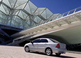 Тойота Королла, Седан 2001 - 2007 (E12) 1.6 i 16V