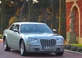 Крайслер 300, Седан 2004 - н.в. 5.7 i V8 16V