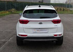 Білий Кіа Sportage, об'ємом двигуна 1.69 л та пробігом 121 тис. км за 21382 $, фото 4 на Automoto.ua