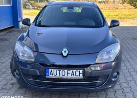 Рено Меган 2010 в Европе на Automoto.ua Черный Рено Меган, объемом двигателя 1 л и пробегом 164 тыс. км за 4093 $, фото 1 на Automoto.ua