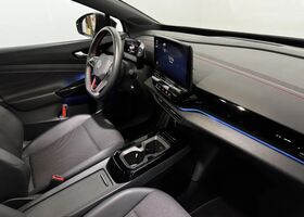 Фольксваген ID.4 2023 в Европе на Automoto.ua Серый Фольксваген ID.4, объемом двигателя 0 л и пробегом 19 тыс. км за 46732 $, фото 9 на Automoto.ua