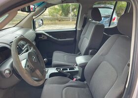 Ніссан Навара 2007 у Європі на Automoto.ua Сірий Ніссан Навара, об'ємом двигуна 2.49 л та пробігом 215 тис. км за 14938 $, фото 10 на Automoto.ua