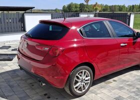 Альфа Ромео Джульетта 2012 в Европе на Automoto.ua Красный Альфа Ромео Джульетта, объемом двигателя 1 л и пробегом 177 тыс. км за 7264 $, фото 3 на Automoto.ua