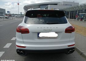 Порше Cayenne, об'ємом двигуна 3 л та пробігом 131 тис. км за 40821 $, фото 15 на Automoto.ua