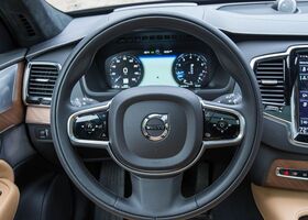 Volvo XC90 2019 на тест-драйве, фото 11