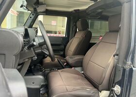 Джип Вранглер 2007 в Европе на Automoto.ua Синий Джип Вранглер, объемом двигателя 2.78 л и пробегом 290 тыс. км за 15500 $, фото 9 на Automoto.ua