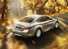 Інфініті М, Седан 2010 - н.в. 56 5.6 i V8 32V